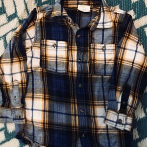 Very cute plaid top, only worn one time!